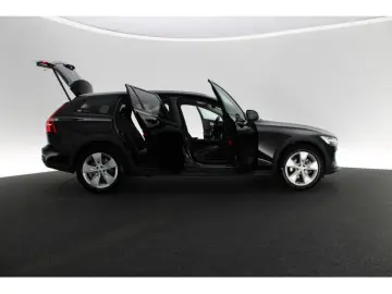 VOLVO V60 Cross Country B4 Plus AWD KAMERA NAVI LED