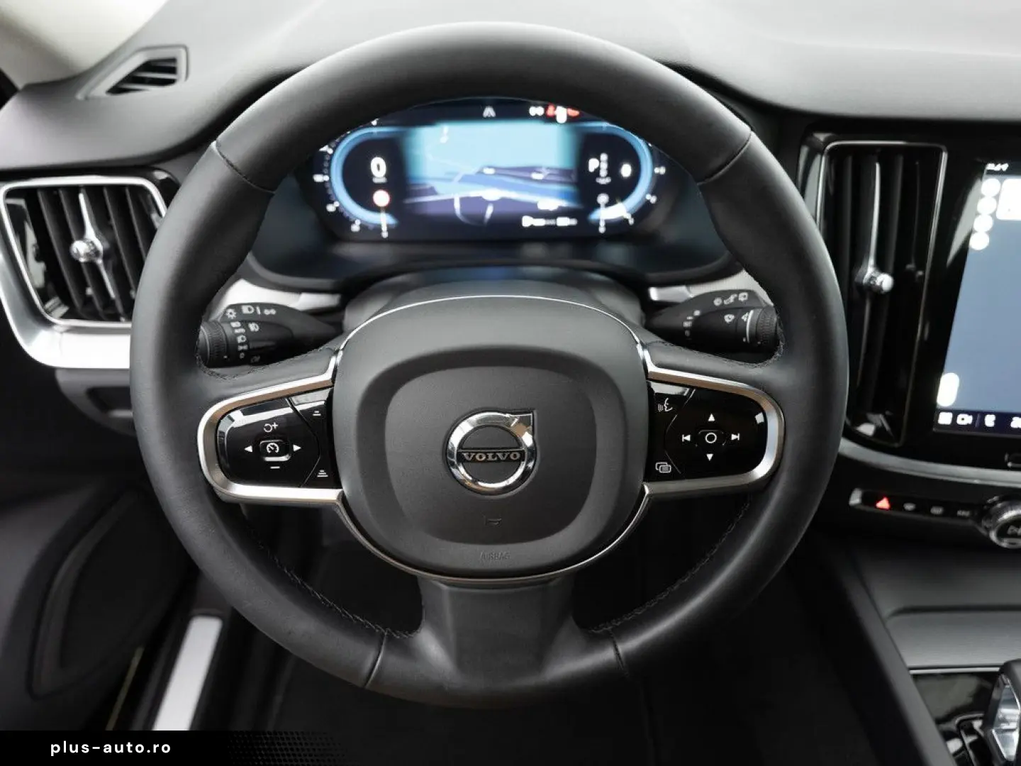 VOLVO V60 Cross Country B4 Plus AWD KAMERA NAVI LED