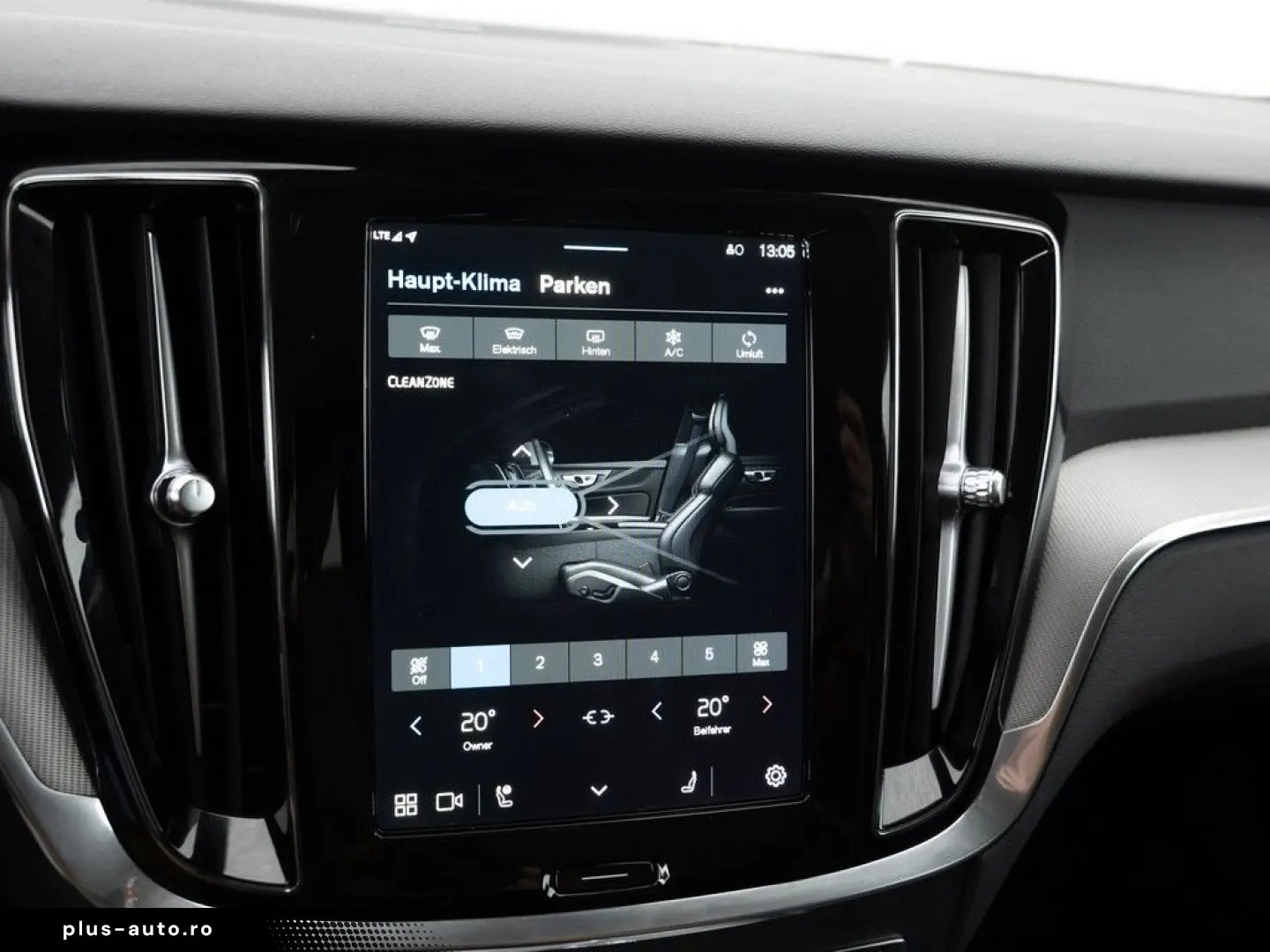 VOLVO V60 Cross Country B4 Plus AWD KAMERA NAVI LED