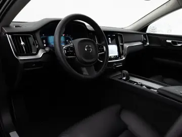 VOLVO V60 Cross Country B4 Plus AWD KAMERA NAVI LED