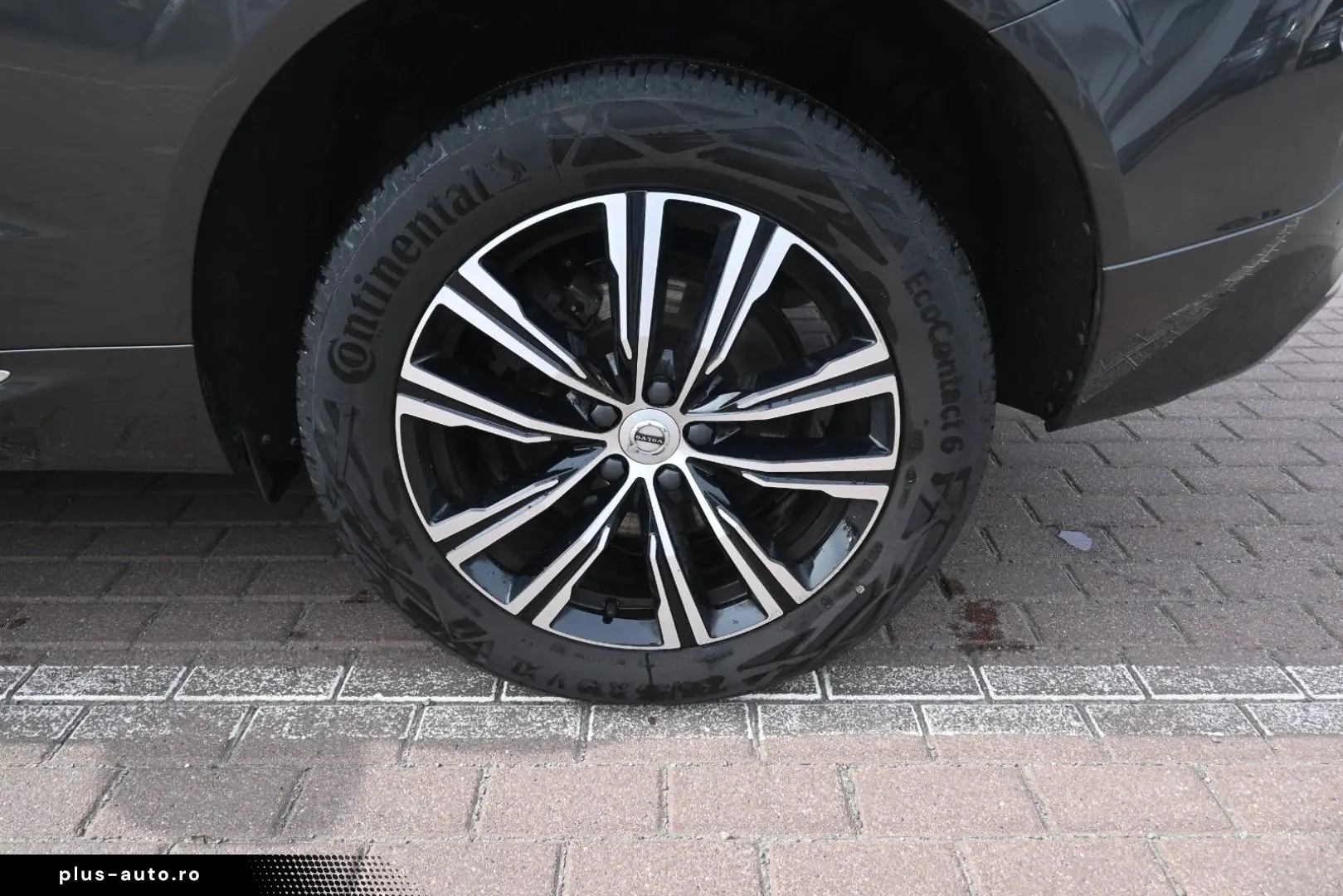 VOLVO XC60 B5 B Inscription AWD PDC AHK FSHZG