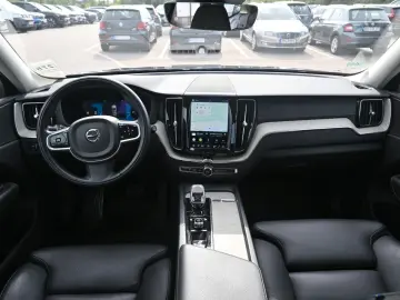 VOLVO XC60 B5 B Inscription AWD PDC AHK FSHZG