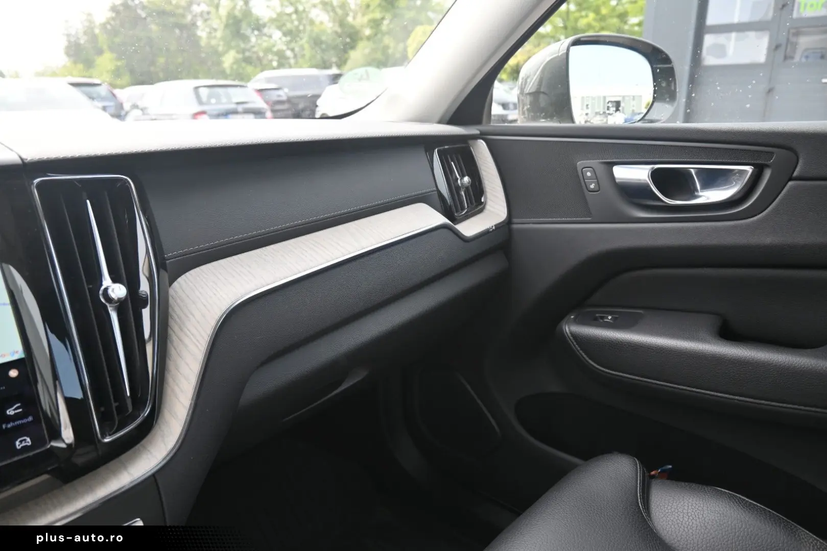 VOLVO XC60 B5 B Inscription AWD PDC AHK FSHZG