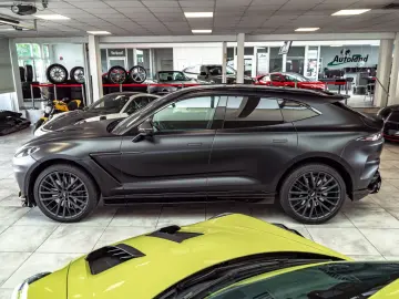 ASTON MARTIN DBX 707 Satinblack Carbon Ext&Int