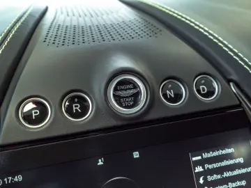 ASTON MARTIN DBX 707 Satinblack Carbon Ext&Int