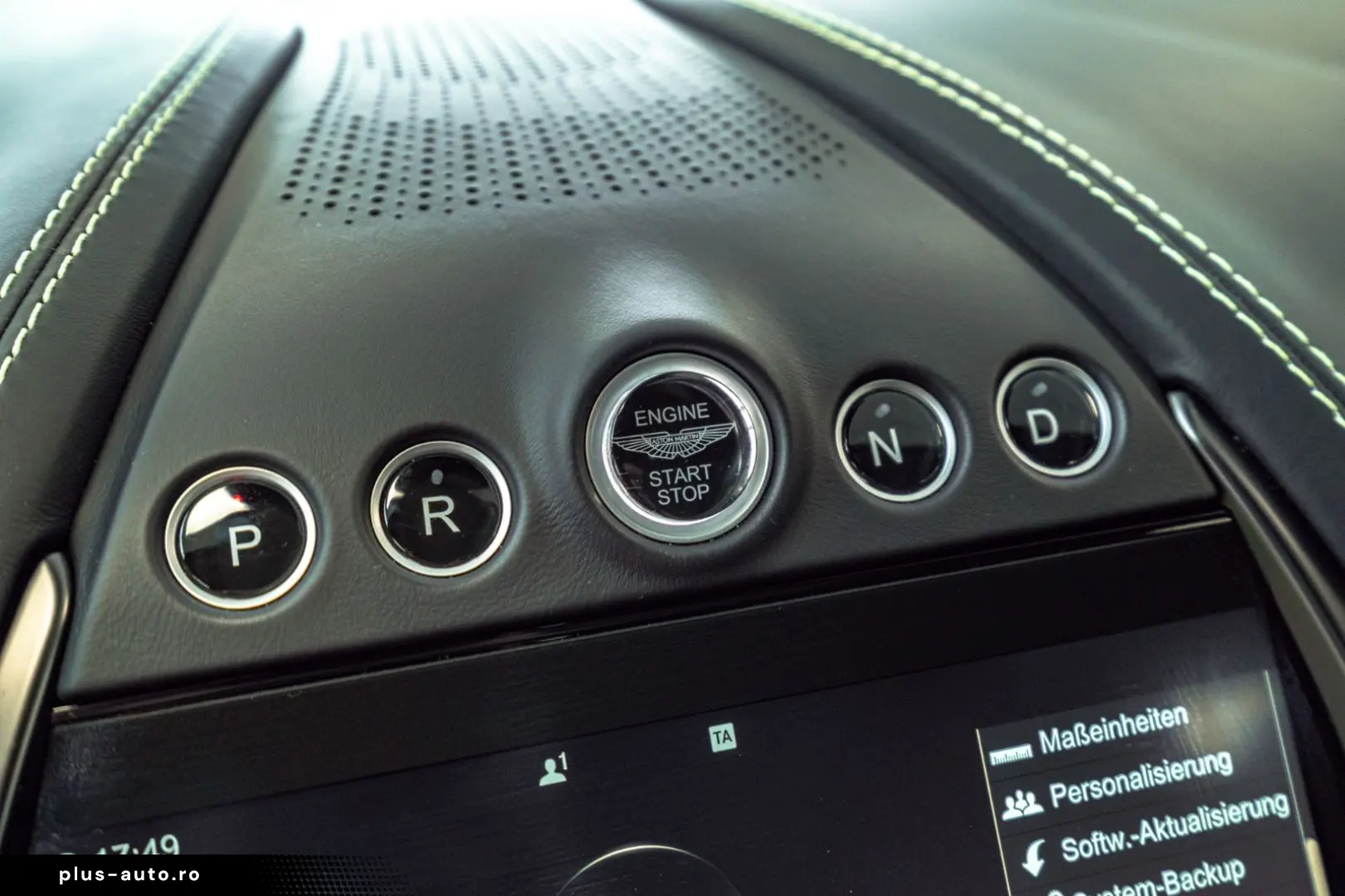 ASTON MARTIN DBX 707 Satinblack Carbon Ext&Int