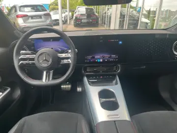 Mercedes-Benz CLA 200 AMG  PANO NIGHT DISTRO KEYLESS