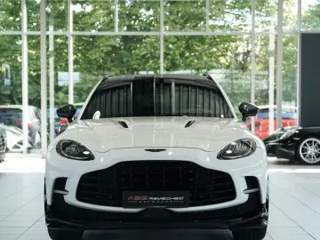 ASTON MARTIN DBX 707 4.0 V8  Carbon .  23