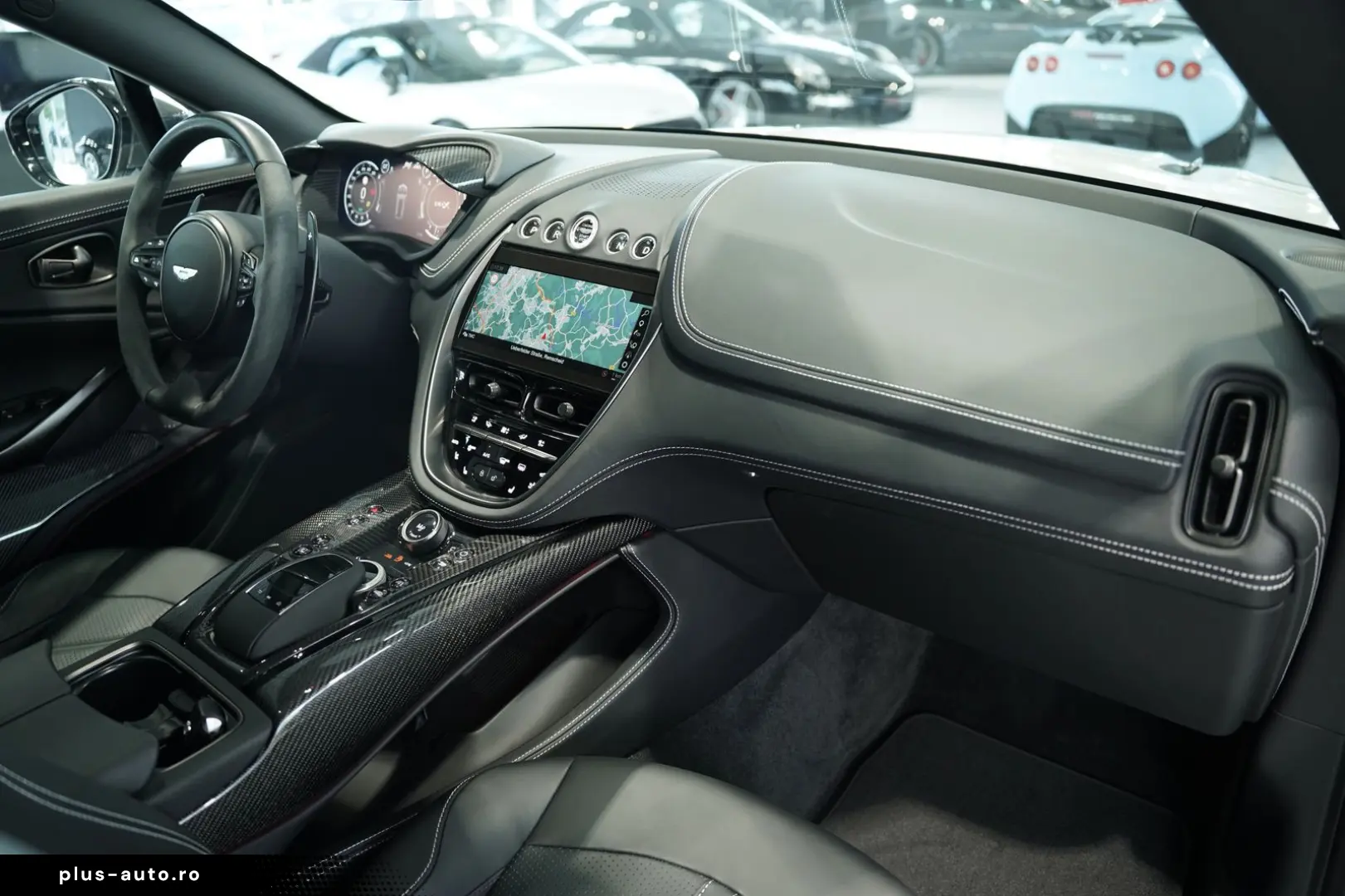 ASTON MARTIN DBX 707 4.0 V8  Carbon .  23
