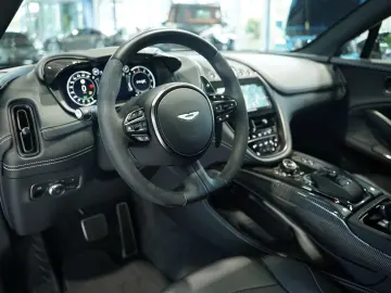 ASTON MARTIN DBX 707 4.0 V8  Carbon .  23