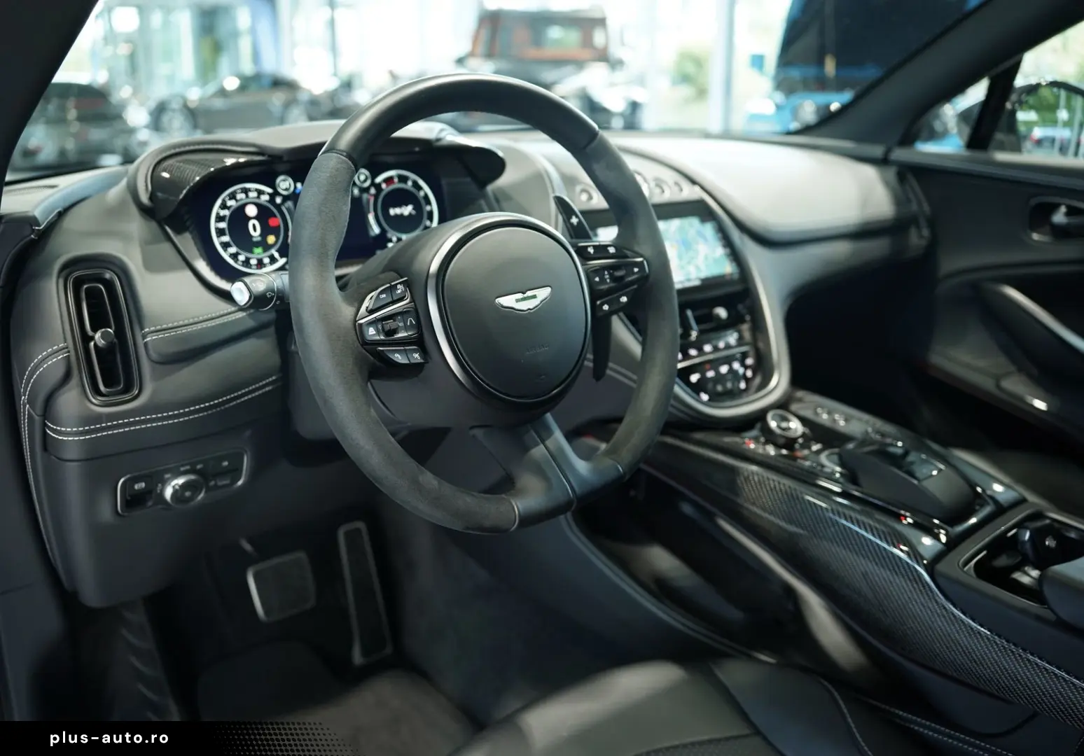 ASTON MARTIN DBX 707 4.0 V8  Carbon .  23