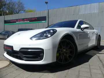 PORSCHE Panamera 4 E-Hybrid Executive PANO HUD CHRONO