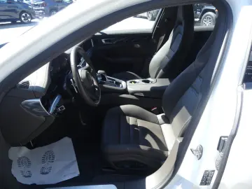 PORSCHE Panamera 4 E-Hybrid Executive PANO HUD CHRONO