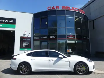 PORSCHE Panamera 4 E-Hybrid Executive PANO HUD CHRONO