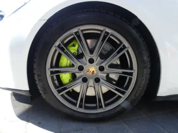 PORSCHE Panamera 4 E-Hybrid Executive PANO HUD CHRONO