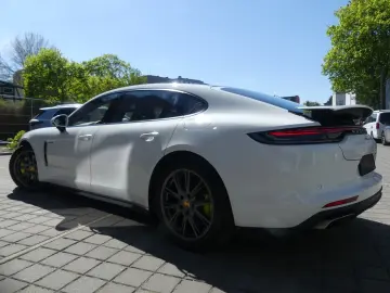 PORSCHE Panamera 4 E-Hybrid Executive PANO HUD CHRONO