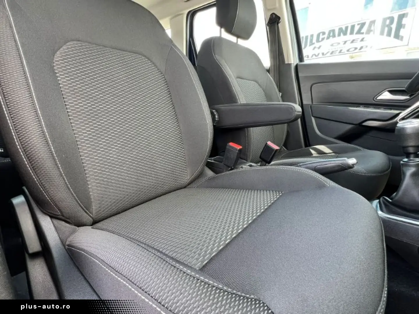 DACIA DUSTER 1.5 Blue dCi 115CP Comfort VU 4WD