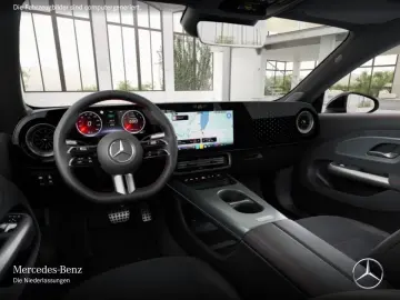 Mercedes-Benz CLA 200 AMG Pano Multibeam Distr. Night