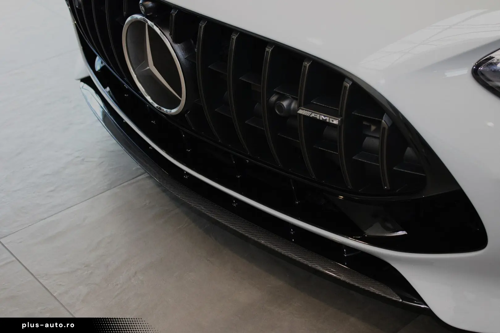 MERCEDES-BENZ AMG GT 63 4M  COUPE ALPINGRAU CARBON 21