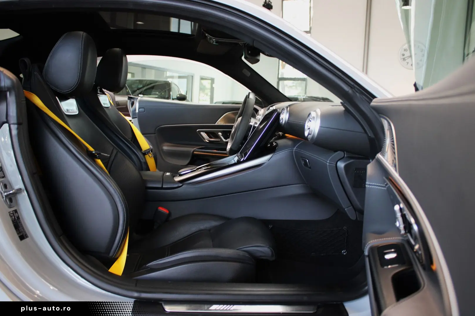 MERCEDES-BENZ AMG GT 63 4M  COUPE ALPINGRAU CARBON 21