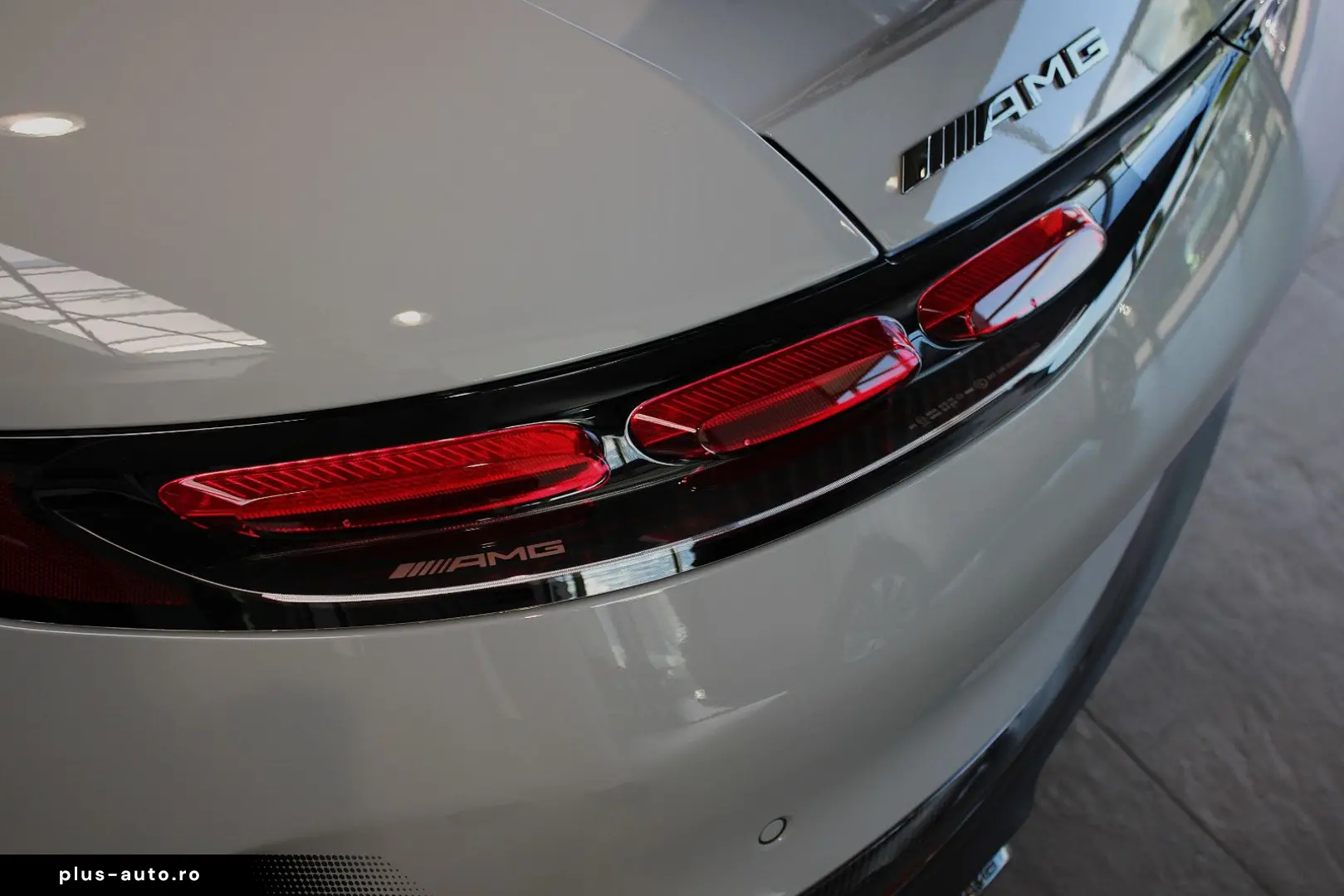 MERCEDES-BENZ AMG GT 63 4M  COUPE ALPINGRAU CARBON 21