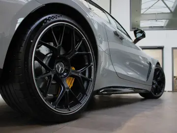 MERCEDES-BENZ AMG GT 63 4M  COUPE ALPINGRAU CARBON 21