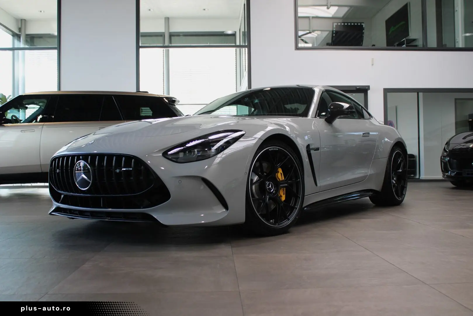 MERCEDES-BENZ AMG GT 63 4M  COUPE ALPINGRAU CARBON 21