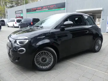 FIAT 500e Icon 70 KW NAVI DAB SPURHALT