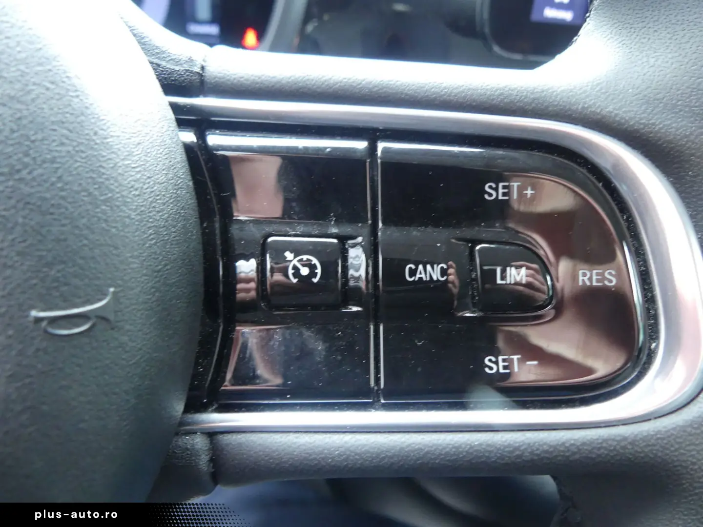 FIAT 500e Icon 70 KW NAVI DAB SPURHALT