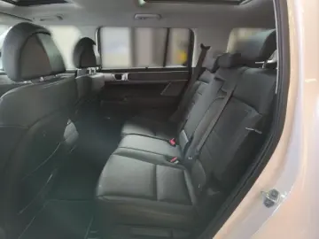 HYUNDAI SANTA FE HEV MY25 1.6 T-GDI 215 PS 4WD Signature