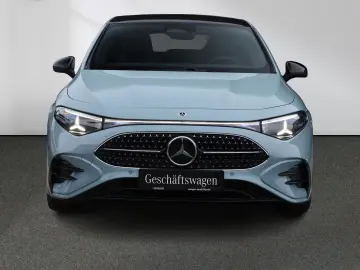 Mercedes-Benz CLA 200 AMG Night Panorama Superscreen Kamera