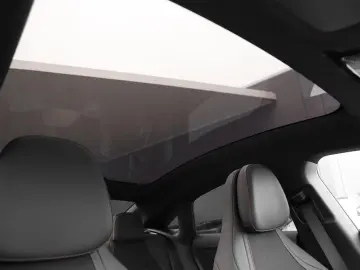 Mercedes-Benz CLA 200 AMG Night Panorama Superscreen Kamera