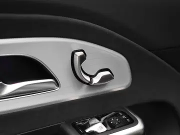 Mercedes-Benz CLA 200 AMG Night Panorama Superscreen Kamera