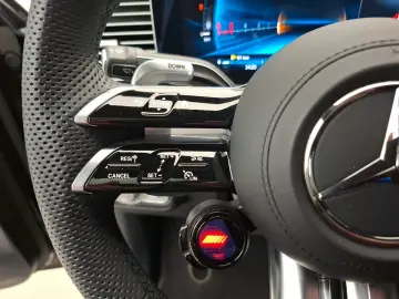 MERCEDES-BENZ GLE 53 4M Coupé Pano Distr Standh 360 Cam AHK