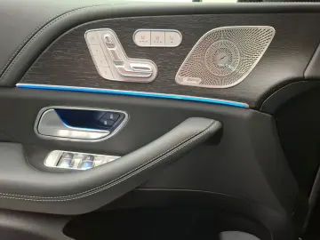 MERCEDES-BENZ GLE 53 4M Coupé Pano Distr Standh 360 Cam AHK