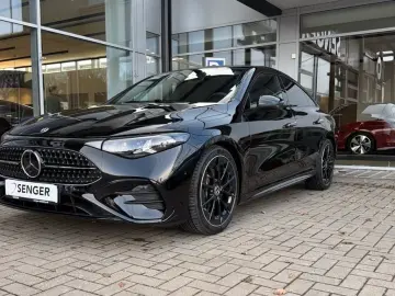 Mercedes-Benz CLA 200 AMG Night Superscreen