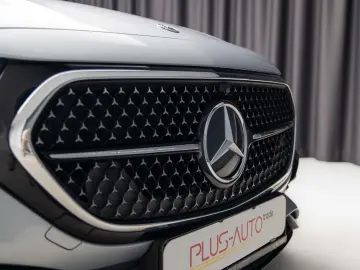 Mercedes-Benz E 200 4MATIC NEW MODELL