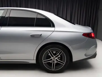 Mercedes-Benz E 200 4MATIC NEW MODELL