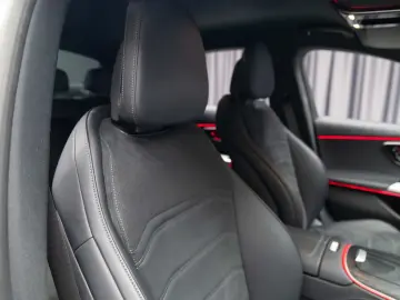 Mercedes-Benz E 200 4MATIC NEW MODELL