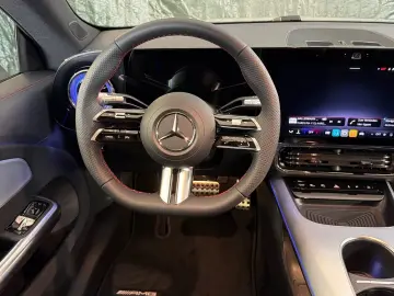 Mercedes-Benz CLA 200 AMG Night Panorama Multibeam