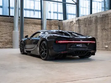 BUGATTI CHIRON SPORT   GREY CARBON