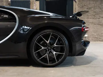 BUGATTI CHIRON SPORT   GREY CARBON