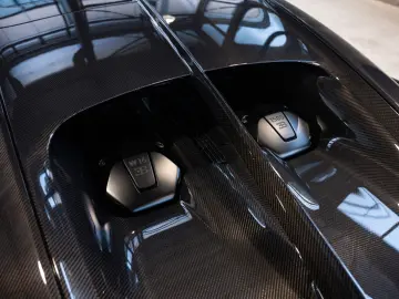BUGATTI CHIRON SPORT   GREY CARBON
