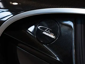 BUGATTI CHIRON SPORT   GREY CARBON