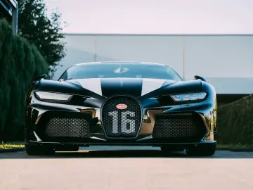 BUGATTI Chiron