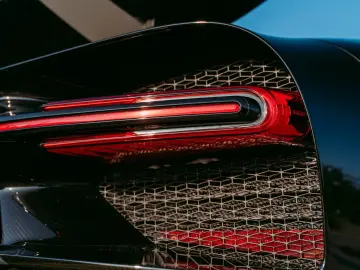 BUGATTI Chiron