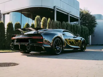 BUGATTI Chiron