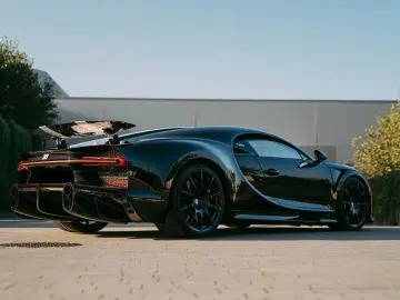 BUGATTI Chiron