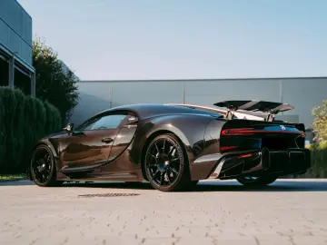 BUGATTI Chiron