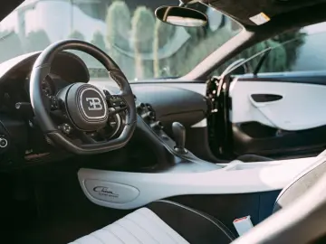 BUGATTI Chiron
